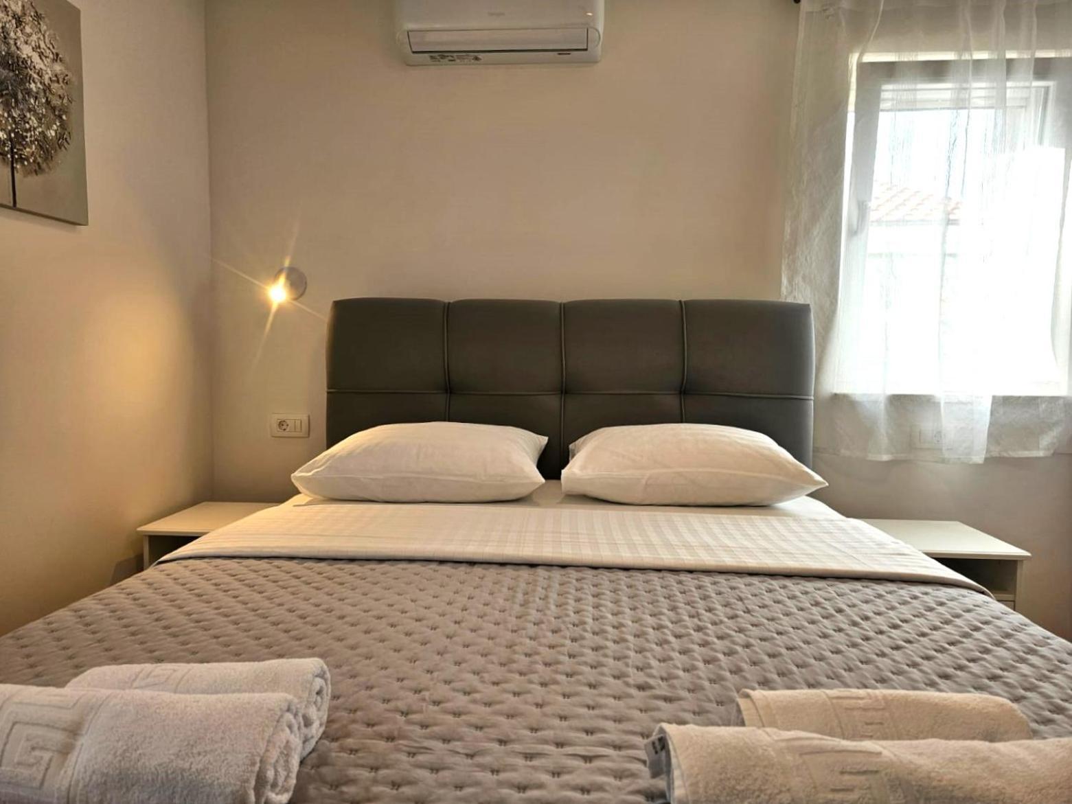 Apartments Miamare 2 Primošten Kamer foto