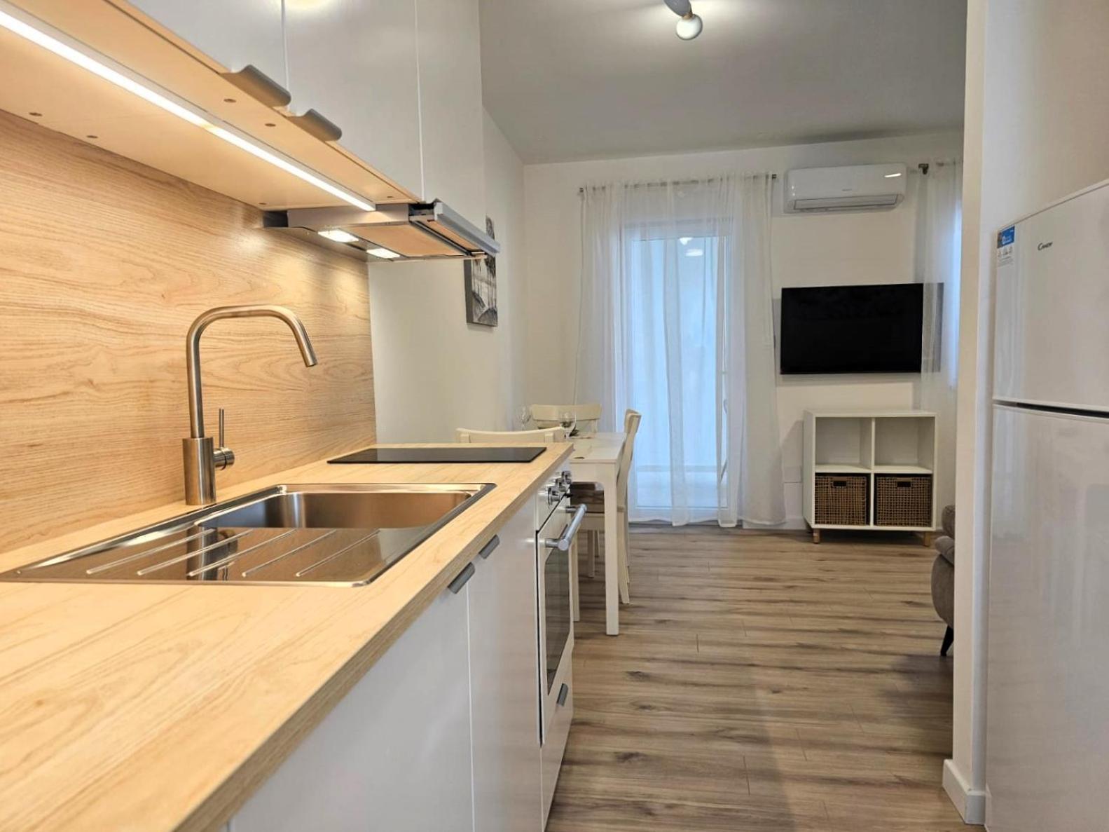 Apartments Miamare 2 Primošten Buitenkant foto